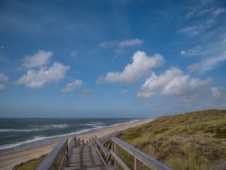 Holzsteg in Wenningstedt Sylt