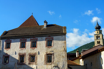 Fototapeta na wymiar Glorenza, historic village in Venosta valley