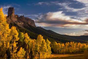 Obraz premium autumn landscape in the mountains