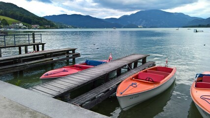 Fototapeta na wymiar boat on lake