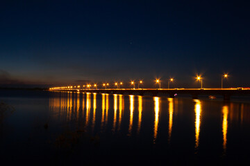 Obraz premium Night view of Thep Suda Bridge Kalasin Province, Thailand