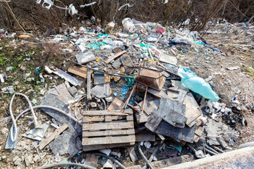 Photo of a garbage near a construction site at Veliko Tarnovo
