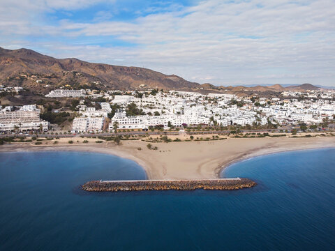Vista a&eacute;rea de la playa de Moj&aacute;car, Mar Mediterr&aacute;neo, Andaluc&iacute;a