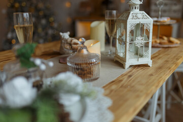 salt and pepper shaker