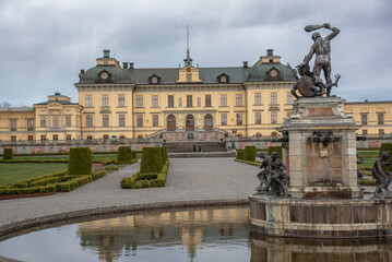 Fototapeta na wymiar Drottningholms slott
