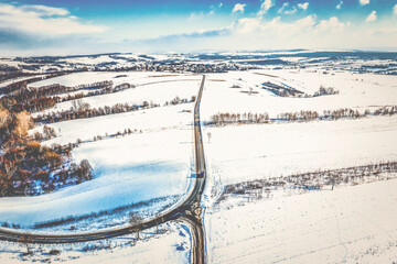 Obraz premium Winter landscape from a bird's eye view in a beautiful setting