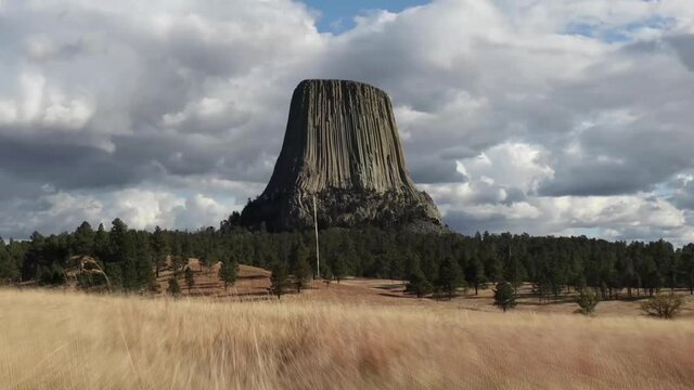 Devils Tower Hyper Lapse Blur Ramp Up
