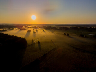 Sonnenaufgang aus der Luft