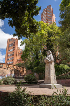 Monumento A Nicolás Copérnico, Parque De La Independencia, Bogotá, Colombia