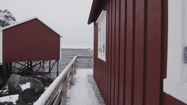 Fachada casa roja en &Aring; , Noruega