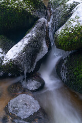 Lohnbachfall bei Eis und Schnee (Winter 2020)
