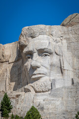 Obraz premium The Bust of Abraham Lincoln at Mount Rushmore National Monument