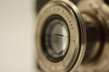 アンティークカメラのレンズ