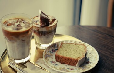 달콤한 커피와 디저트