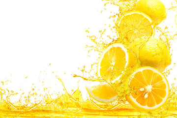 splash of lemon slice - obrazy, fototapety, plakaty