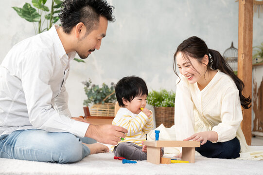 家族団らん Images Browse 1 622 Stock Photos Vectors And Video Adobe Stock