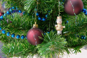 christmas tree decorations