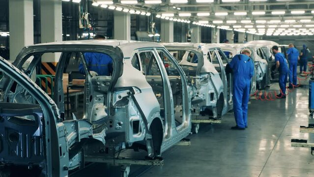 Car body production line at a modern car manufacturing facility