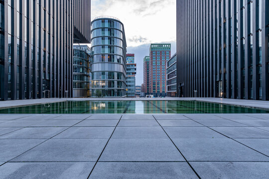 Hyatt Hotel am D&uuml;sseldorfer Medienhafen