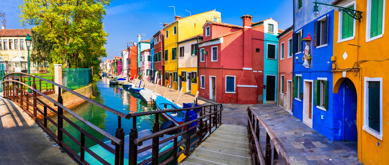 Fototapeta na wymiar Most colorful traditional fishing town (village) Burano - Island near of Venice. Italy travel and landmarks