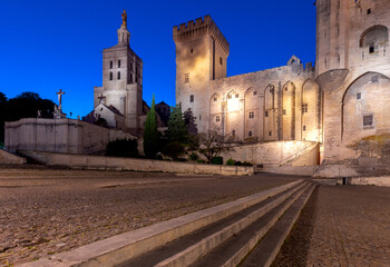 Fototapeta na wymiar Avignon. Provence. The central facade of the papal palace at dawn.