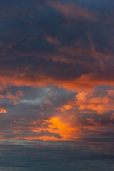 Obraz premium colorful cloudy evening sky