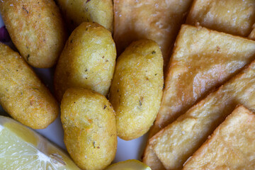 Panelle e crocchè, tipico cibo da strada di Palermo