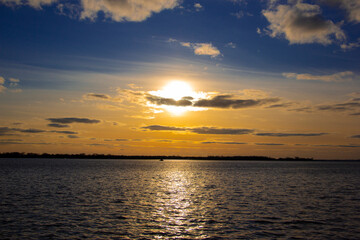Obraz premium Sunset over Lake Ontario