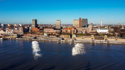 Obraz premium The district of Hamburg St. Pauli at the harbour - travel photography
