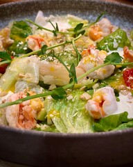 salad with shrimps