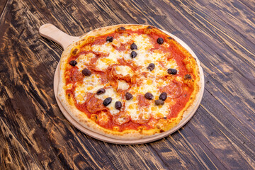 Diavola-style Italian pizza