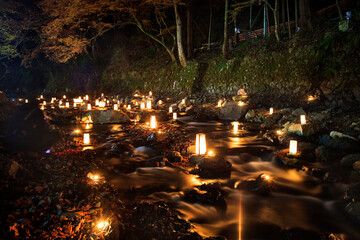 Flow into the river a lantern memorial service for the ancestors - obrazy, fototapety, plakaty