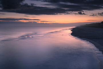 Sonnenaufgang am Nordstrand im Ostseebad Prerow auf dem Darß, Fischland-Darß-Zingst, Mecklenburg Vorpommern, Deutschland