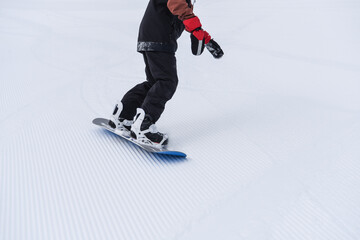 snowboard sport invernali divertimento neve inverno seggiovia funivia 
