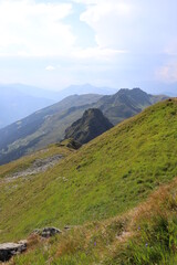 Fototapeta premium Breathtaking green mountain ridge in lonely austrian alps
