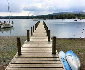 Naklejka premium A Pier at Lake Windermere