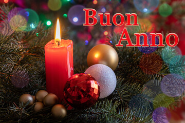 Buon anno candela accesa, palline natalizie e l'augurio di buon anno!
