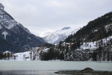 Fototapeta premium snow covered mountains