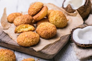 Gluten free millet cookies with coconut flakes. Cocosanki - poland cookies