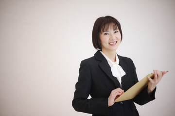 女性社員イメージ