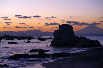 葉山の海の夕景
