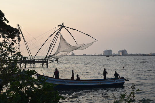 Crépuscule Dans Le Port De Cochin, Inde Du Sud