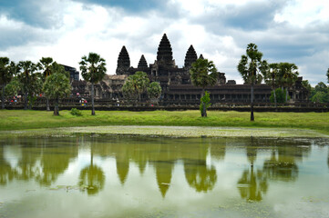 Fototapeta na wymiar Cinematic scenery of the ancient temple ruins of Angkor Wat in Siem Reap, Cambodia