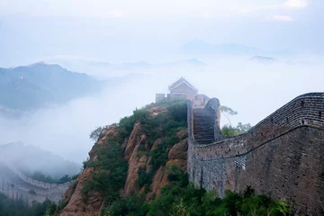 Great Wall in China，The Great Wall and the beautiful clouds in the morning