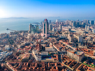 Obraz premium Aerial photography of architectural landscape skyline in Qingdao Bay