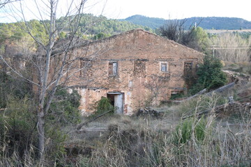 house old in land