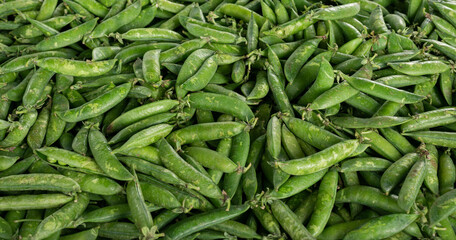 Wide range of green peas placed in the market