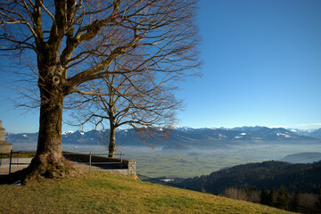 Blick über das österreichische und schweizer Rheintal von Gais in der Schweiz 18.12.2020