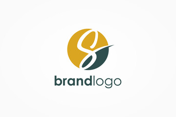 Obraz premium Initial Letter S Logo. Fortuna Gold and Green Circle with Negative Space Hand Drawn S Letter inside isolated on White Background. Use for Branding Logos. Flat Vector Logo Design Template Element.