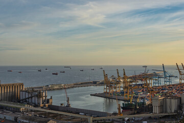 Fototapeta premium urban landscape of the port of the city of Barcelona.